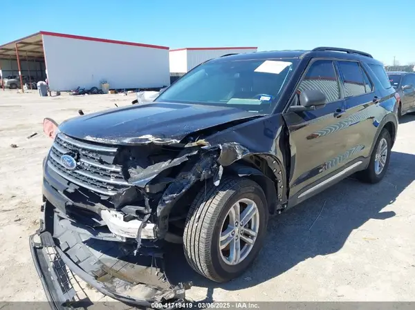 1FMSK7DH3NGA83915 2022 FORD EXPLORER - Image 2