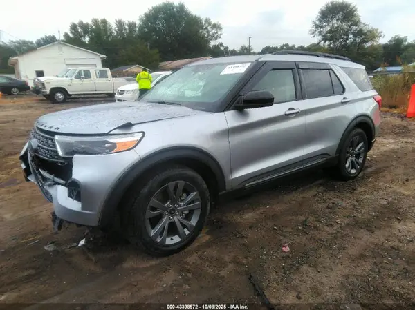 1FMSK7DH3NGB17240 2022 FORD EXPLORER - Image 2