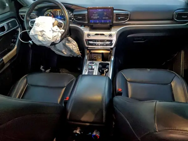 1FMSK7DH3NGB20462 2022 FORD EXPLORER - Image 8