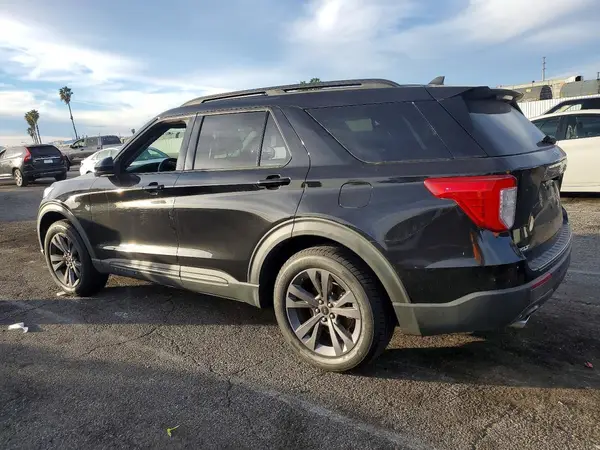 1FMSK7DH3NGB36712 2022 FORD EXPLORER - Image 2