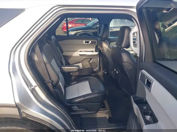 1FMSK7DH3NGB39299 2022 FORD EXPLORER - Image 8