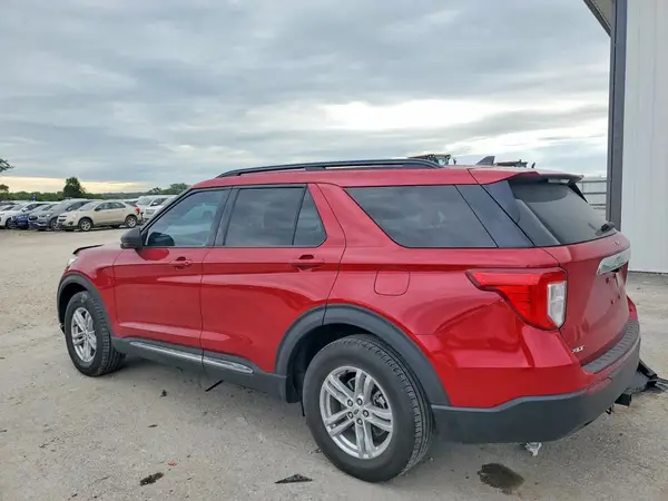 1FMSK7DH3NGB61562 2022 FORD EXPLORER - Image 2