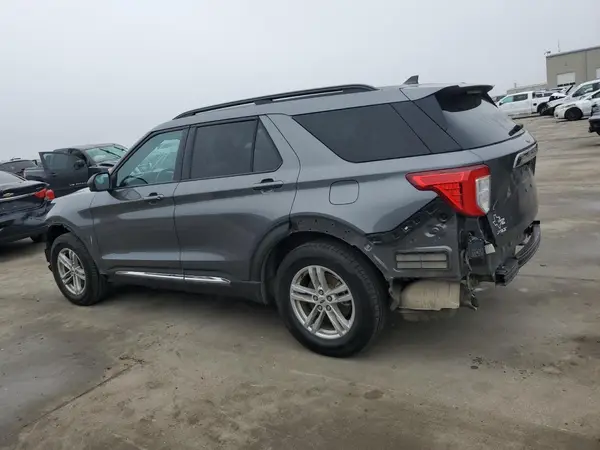 1FMSK7DH3NGB77437 2022 FORD EXPLORER - Image 2
