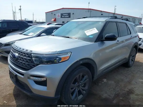 1FMSK7DH3NGB94979 2022 FORD EXPLORER - Image 2