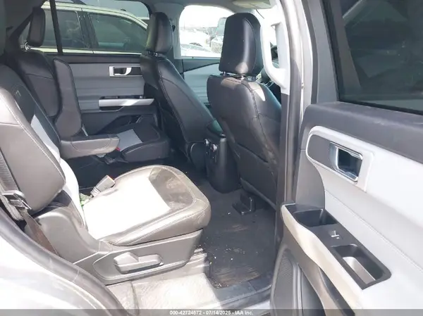 1FMSK7DH3NGB94979 2022 FORD EXPLORER - Image 8