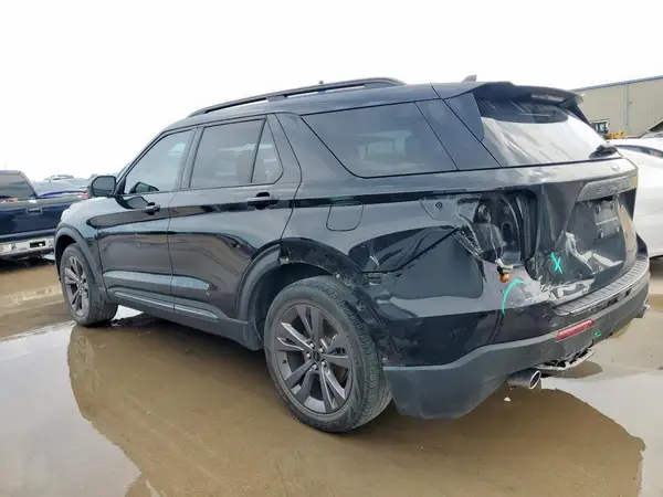 1FMSK7DH3NGC39631 2022 FORD EXPLORER - Image 2