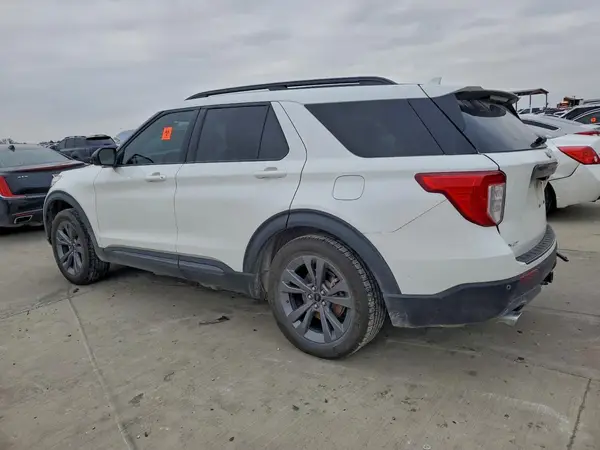 1FMSK7DH3PGA16086 2023 FORD EXPLORER - Image 2