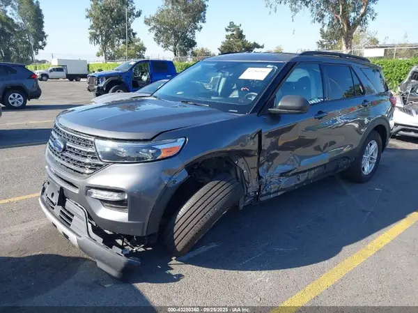 1FMSK7DH3PGA23894 2023 FORD EXPLORER - Image 2