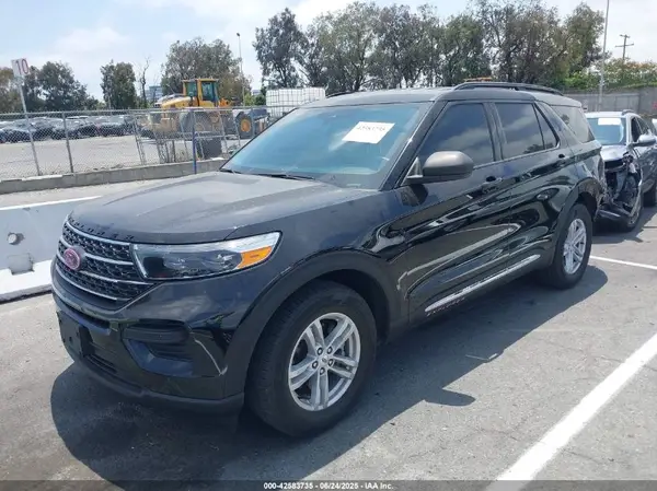 1FMSK7DH3PGA39142 2023 FORD EXPLORER - Image 2