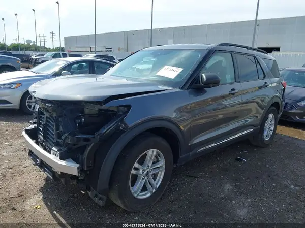 1FMSK7DH3PGA90592 2023 FORD EXPLORER - Image 2