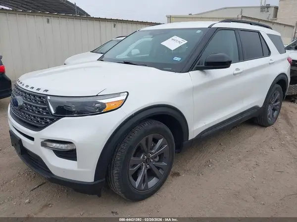1FMSK7DH3PGB30377 2023 FORD EXPLORER - Image 2