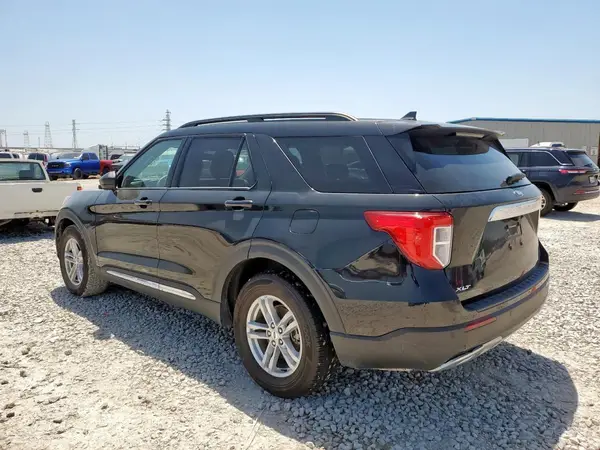 1FMSK7DH3PGB70538 2023 FORD EXPLORER - Image 2