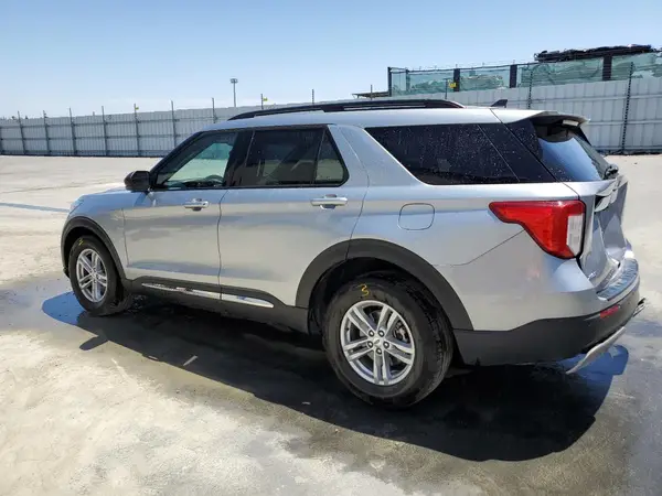 1FMSK7DH3PGB71592 2023 FORD EXPLORER - Image 2