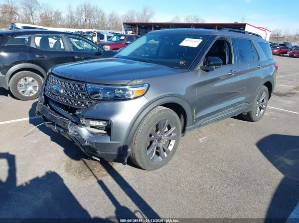 1FMSK7DH3PGB73777 2023 FORD EXPLORER - Image 2