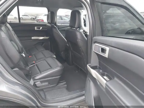 1FMSK7DH3PGC34755 2023 FORD EXPLORER - Image 8
