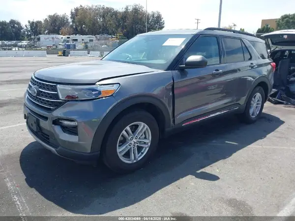 1FMSK7DH3RGA09125 2024 FORD EXPLORER - Image 2