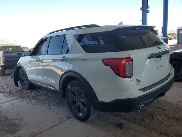 1FMSK7DH3RGA36745 2024 FORD EXPLORER - Image 2