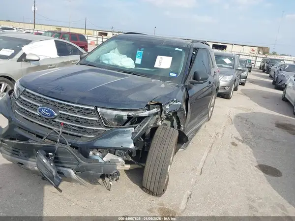 1FMSK7DH3RGA86755 2024 FORD EXPLORER - Image 2