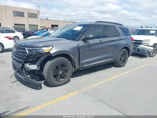 1FMSK7DH4MGA31739 2021 FORD EXPLORER - Image 2