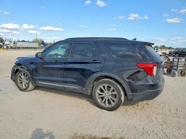 1FMSK7DH4MGB76795 2021 FORD EXPLORER - Image 2