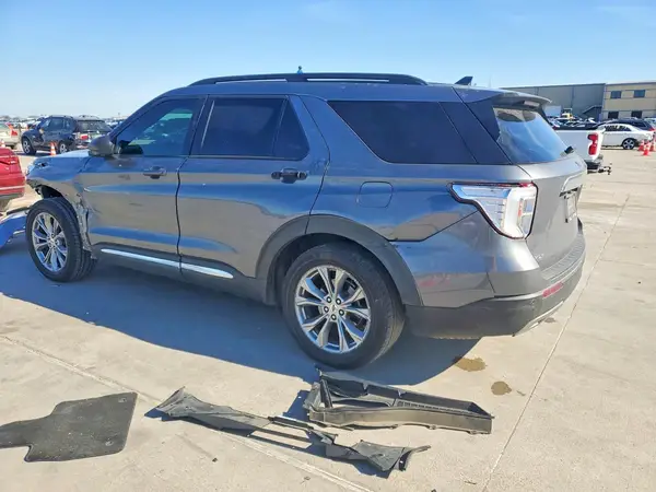 1FMSK7DH4MGC04188 2021 FORD EXPLORER - Image 2