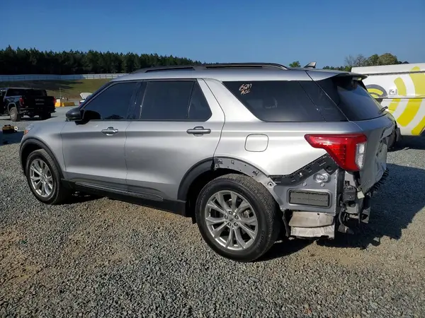 1FMSK7DH4MGC09990 2021 FORD EXPLORER - Image 2
