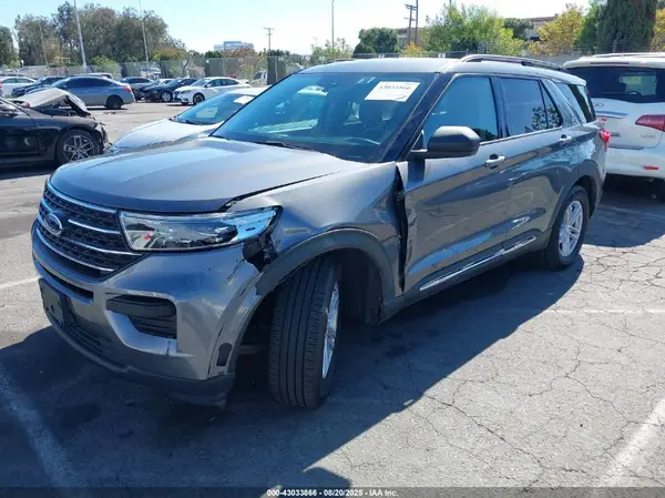 1FMSK7DH4MGC39586 2021 FORD EXPLORER - Image 2