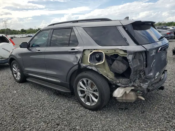1FMSK7DH4MGC40205 2021 FORD EXPLORER - Image 2