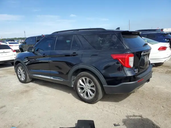 1FMSK7DH4NGA14716 2022 FORD EXPLORER - Image 2