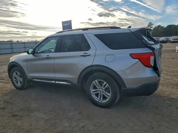 1FMSK7DH4NGA35050 2022 FORD EXPLORER - Image 2
