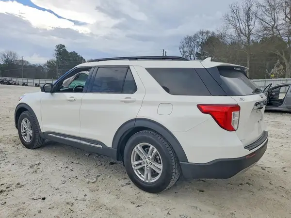 1FMSK7DH4NGA35677 2022 FORD EXPLORER - Image 2