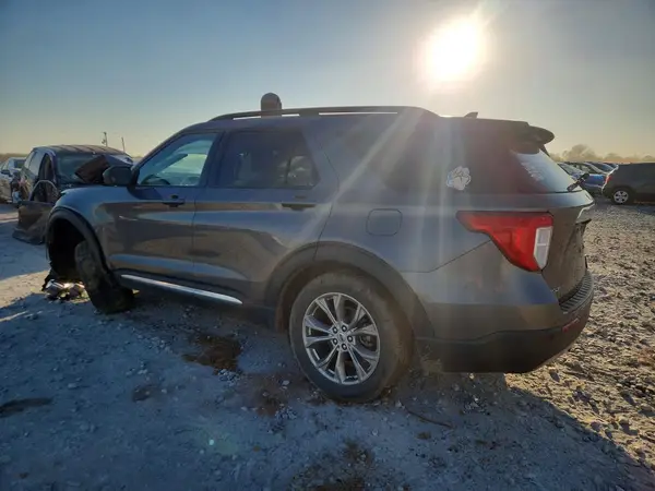 1FMSK7DH4NGB55575 2022 FORD EXPLORER - Image 2