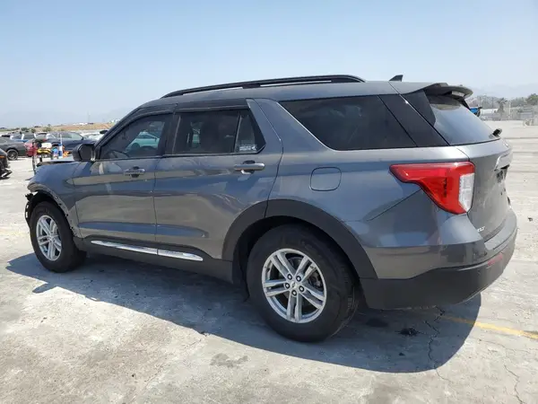 1FMSK7DH4NGB56645 2022 FORD EXPLORER - Image 2
