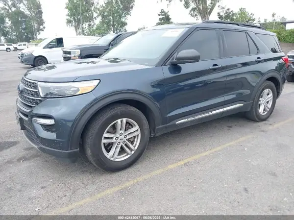 1FMSK7DH4NGB75826 2022 FORD EXPLORER - Image 2