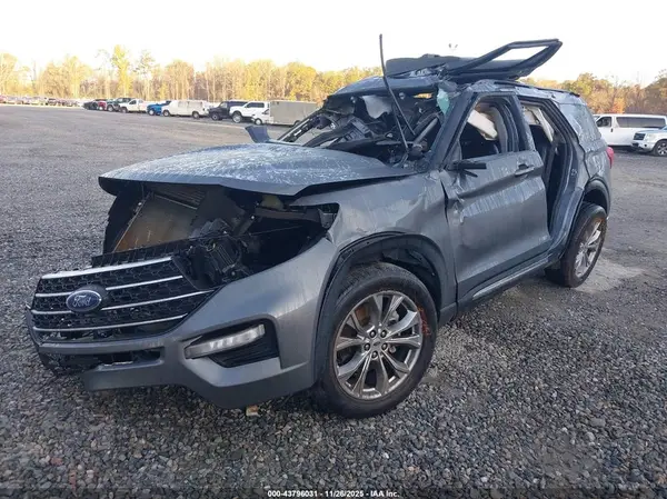 1FMSK7DH4NGC10235 2022 FORD EXPLORER - Image 2