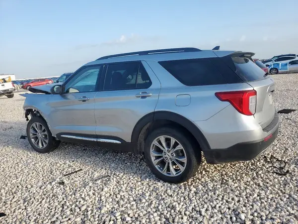 1FMSK7DH4PGA38937 2023 FORD EXPLORER - Image 2