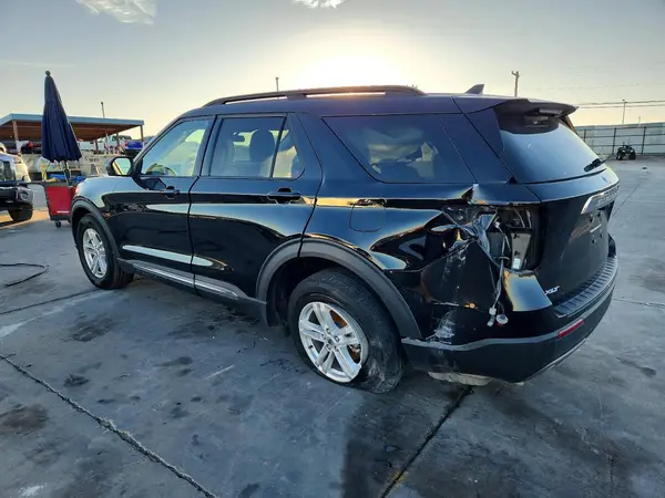 1FMSK7DH4PGA60842 2023 FORD EXPLORER - Image 2