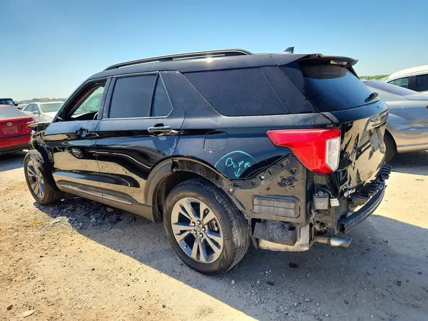1FMSK7DH4PGB08369 2023 FORD EXPLORER - Image 2