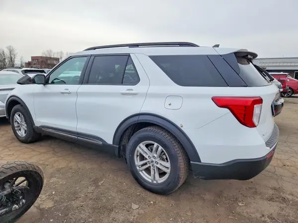 1FMSK7DH4PGB29318 2023 FORD EXPLORER - Image 2