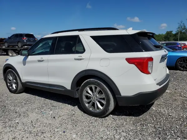 1FMSK7DH4PGB32963 2023 FORD EXPLORER - Image 2
