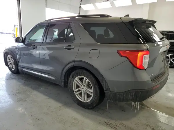 1FMSK7DH4PGB71018 2023 FORD EXPLORER - Image 2