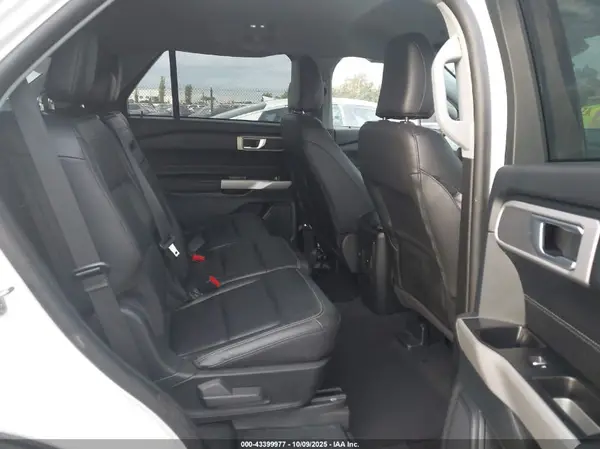 1FMSK7DH4PGC10786 2023 FORD EXPLORER - Image 8