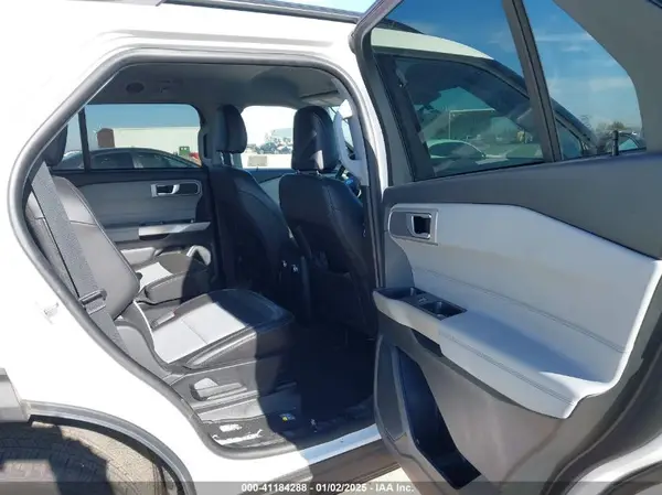 1FMSK7DH4PGC34747 2023 FORD EXPLORER - Image 8