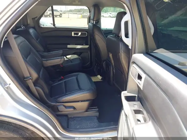 1FMSK7DH4PGC39897 2023 FORD EXPLORER - Image 8