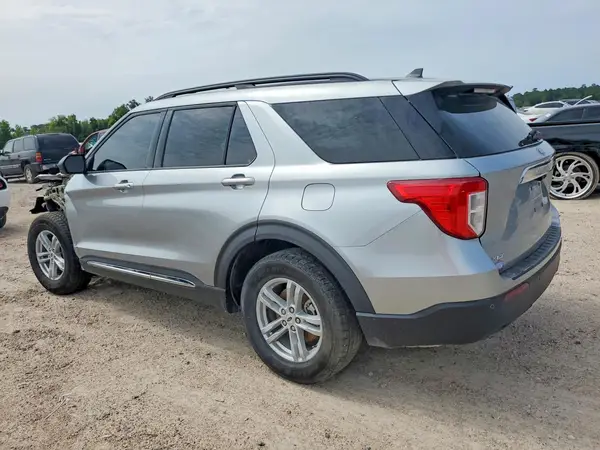 1FMSK7DH4RGA38018 2024 FORD EXPLORER - Image 2