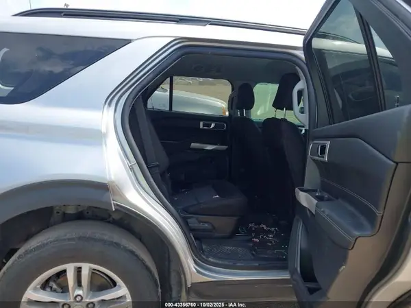 1FMSK7DH4RGA44546 2024 FORD EXPLORER - Image 8