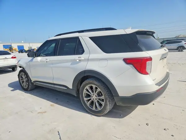 1FMSK7DH5LGC28031 2020 FORD EXPLORER - Image 2