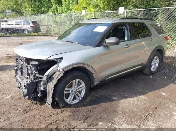 1FMSK7DH5NGA12120 2022 FORD EXPLORER - Image 2