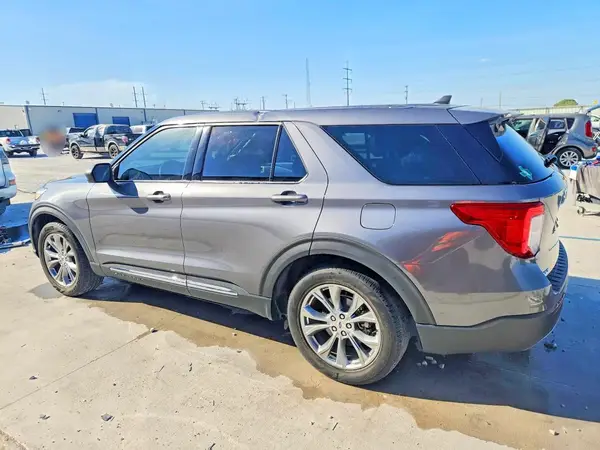 1FMSK7DH5NGA75041 2022 FORD EXPLORER - Image 2