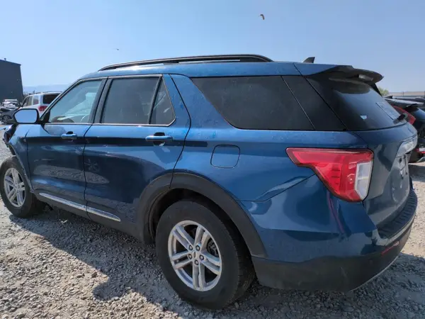 1FMSK7DH5NGB05915 2022 FORD EXPLORER - Image 2